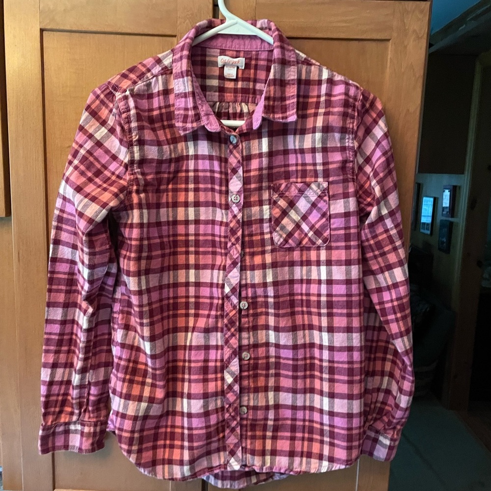 Girls Button-Up Flannel Shirt in Pink and Red size XL (14/16)
